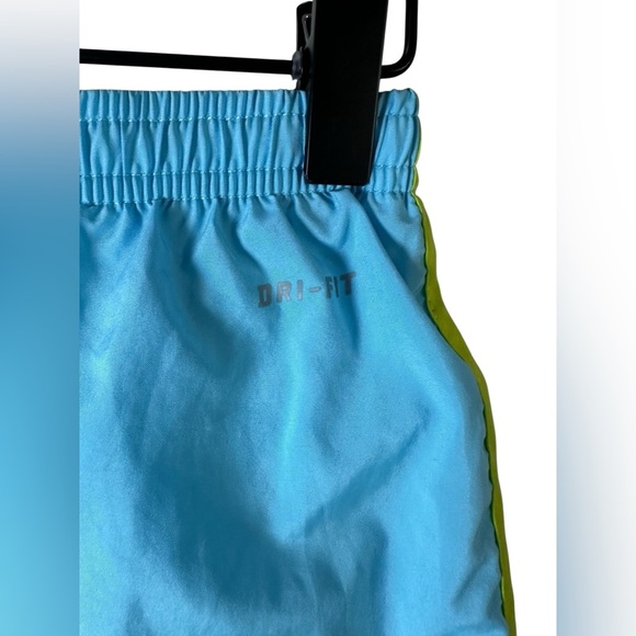 Nike Dri-FIT Tempo Running Shorts Blue Green Trim Women’s Size XL - Picture 4 of 6